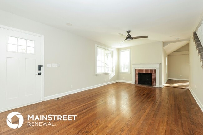 Building Photo - 307 W Due West Ave