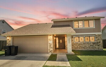 Building Photo - 1822 Cedarview Dr