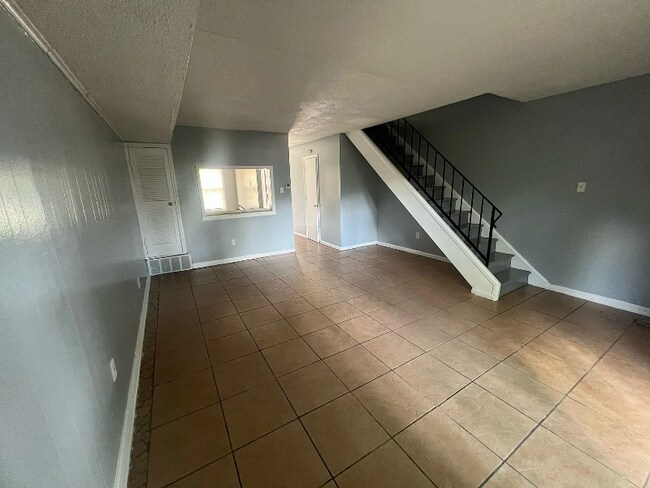 Foto del edificio - 5217 Flowering Peach Dr