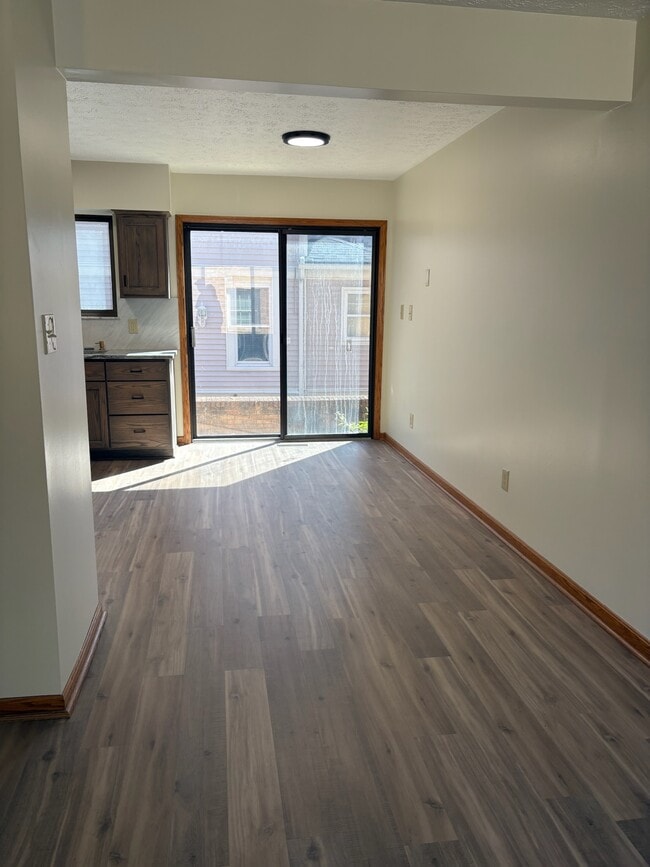 Foto del edificio - 1812 2nd St