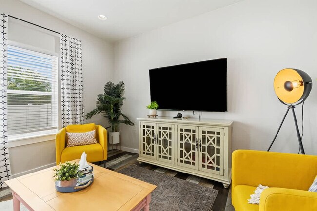 Building Photo - 2110 Ison Ct