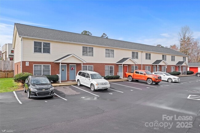 Building Photo - 200 Stroupe Rd