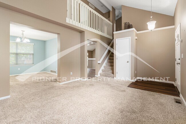 Foto del edificio - Stanley Lake Home with Central AC & 2 Car