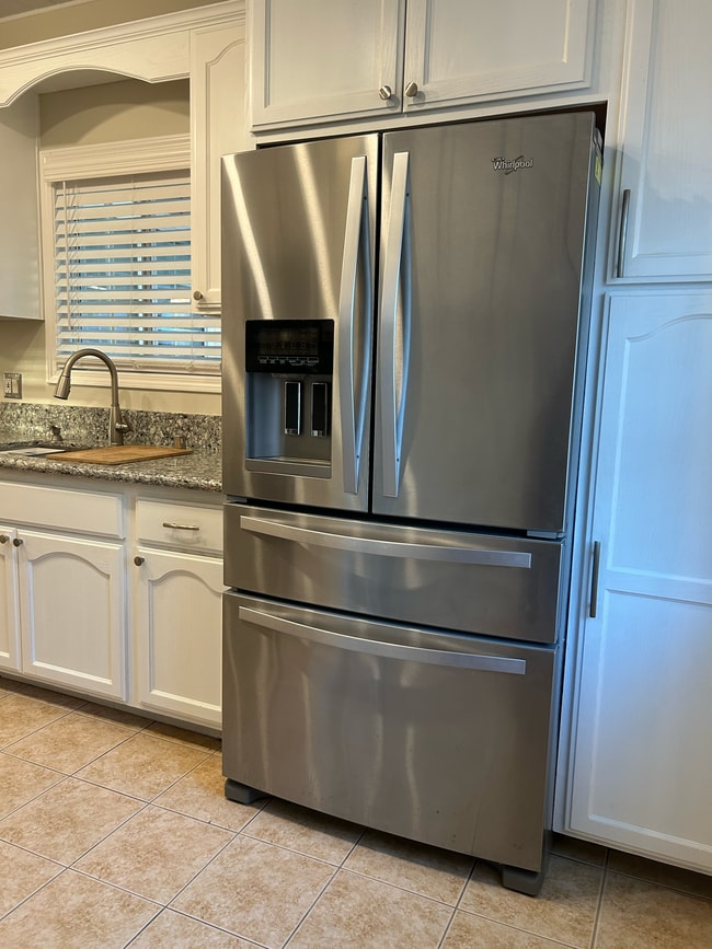 Building Photo - 15327 Pimenta Ave