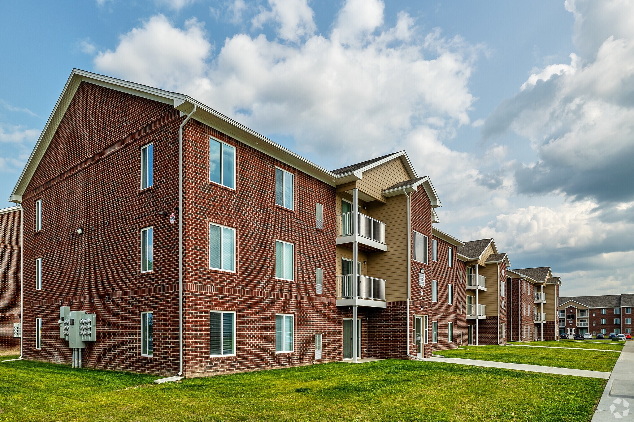 Fuller Apartments – photo 2