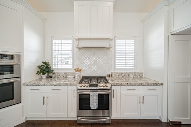 Foto del edificio - 949 Greenwillow Ln