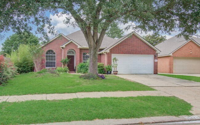 Building Photo - 18223 Heathridge Ln