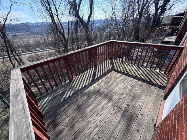 Foto del edificio - Updated 2-Bedroom 1-Bath House in Duquesne!!