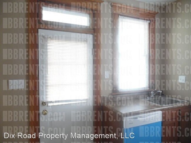 Building Photo - 3 br, 1 bath House - 669 Franklin Street,