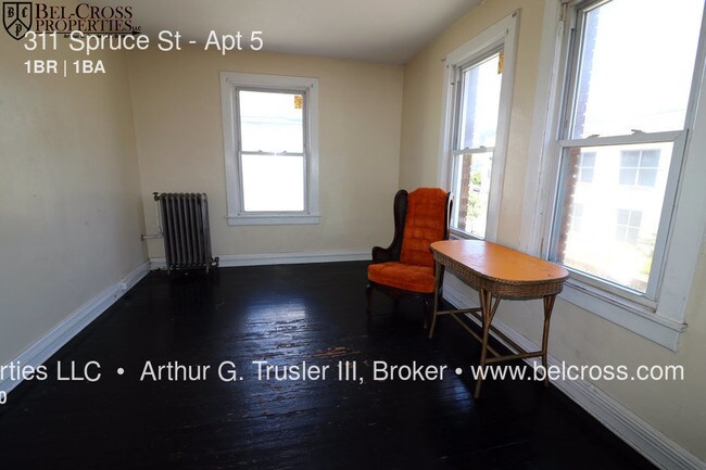 Building Photo - 311 Spruce St