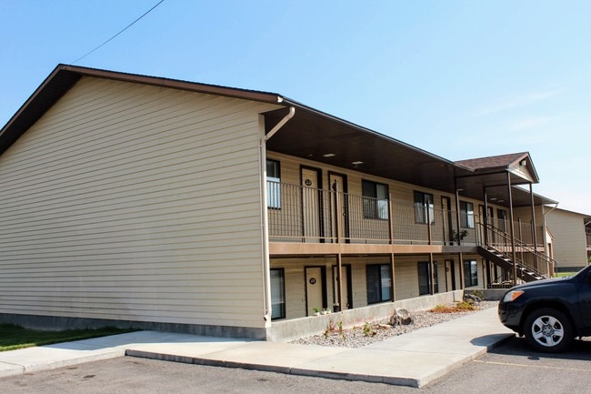 Building Photo - Willowbrook Apartments