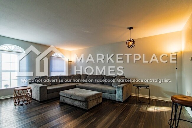 Foto del edificio - 3020 Skylar Ln