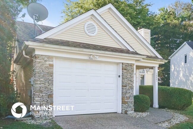 Building Photo - 10501 Bay Pointe Ct