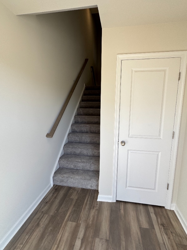 Building Photo - 5862 Ginger Dr