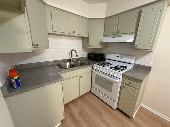 Foto del edificio - 1039 College Ave