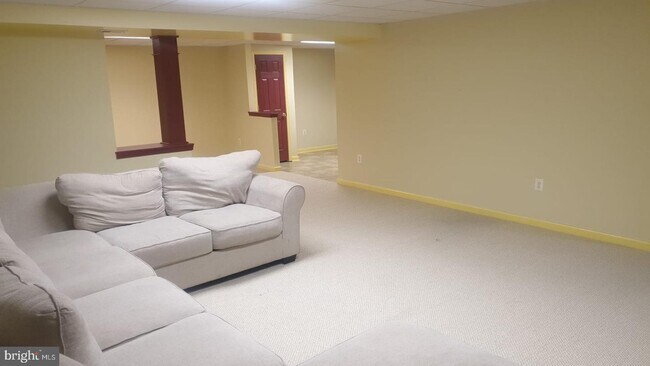 Foto del edificio - 9607 Laurel Oak Dr