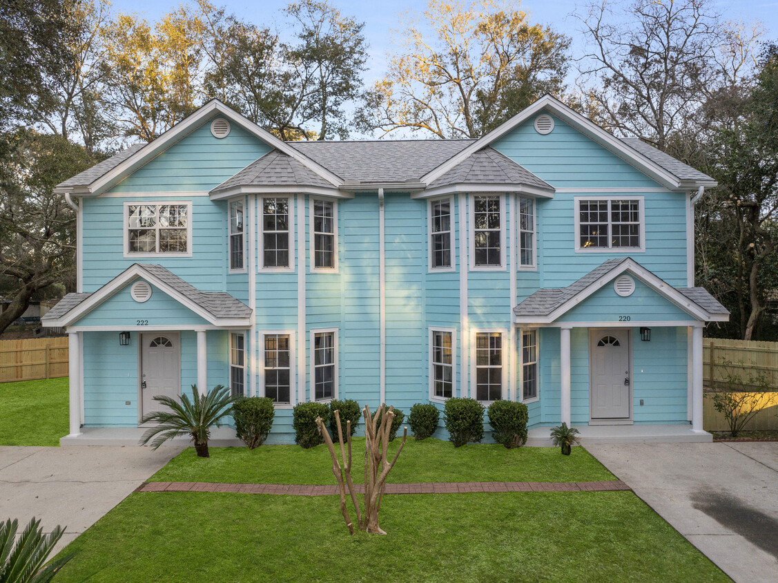 Foto principal - 220 Fir Ave