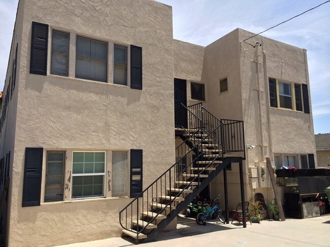 Foto del edificio - 2721 S Denison Ave