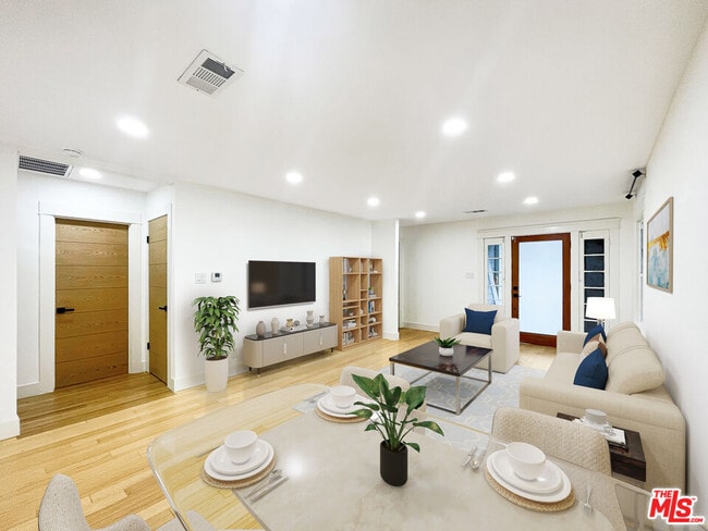 Building Photo - 2414 Effie St