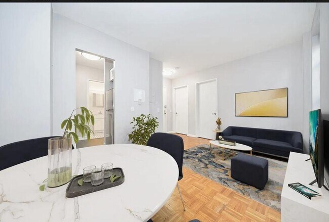 Foto del edificio - 2 bedroom in New York NY 10036