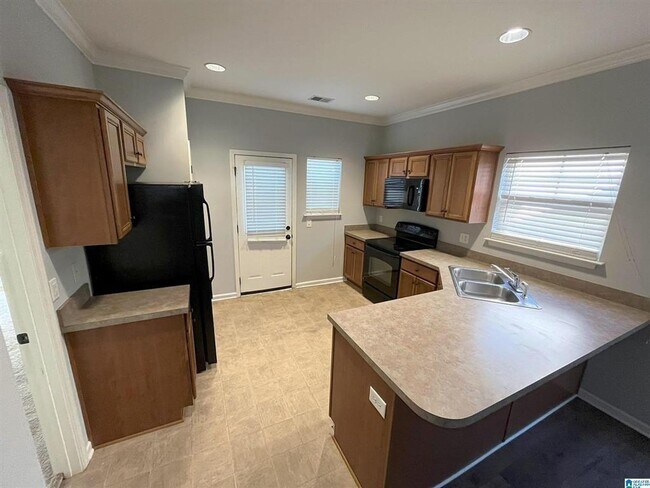 Foto del edificio - 2 bed, 2 bath townhome in Calera