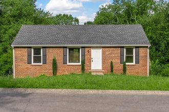 Building Photo - 712 Green Valley Ct