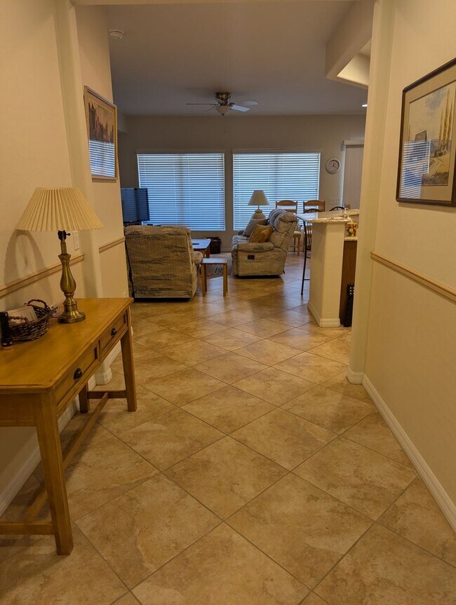 Foto del edificio - Fully Furnished Sun City House