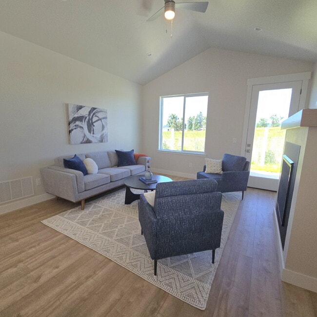 Building Photo - New Constrcution! 3 bedrooms, 2 bathrooms