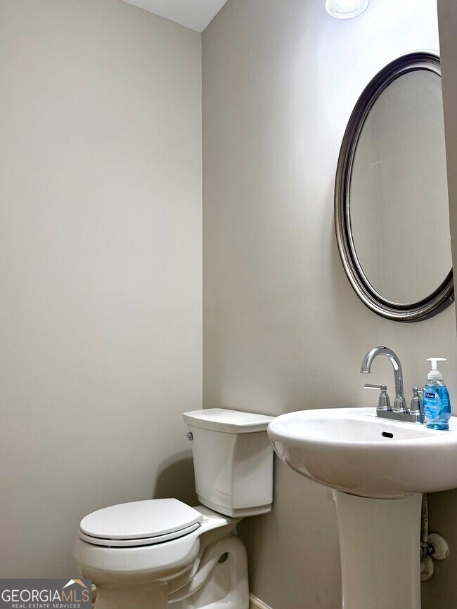 Foto del edificio - 119 Highland Pointe Cir E