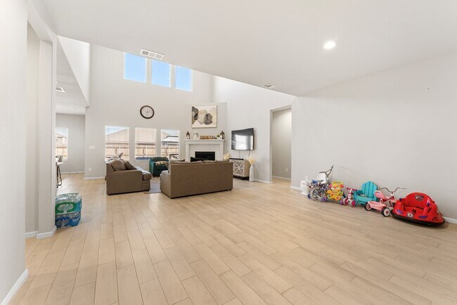 Foto del edificio - 7118 Adenium Rd