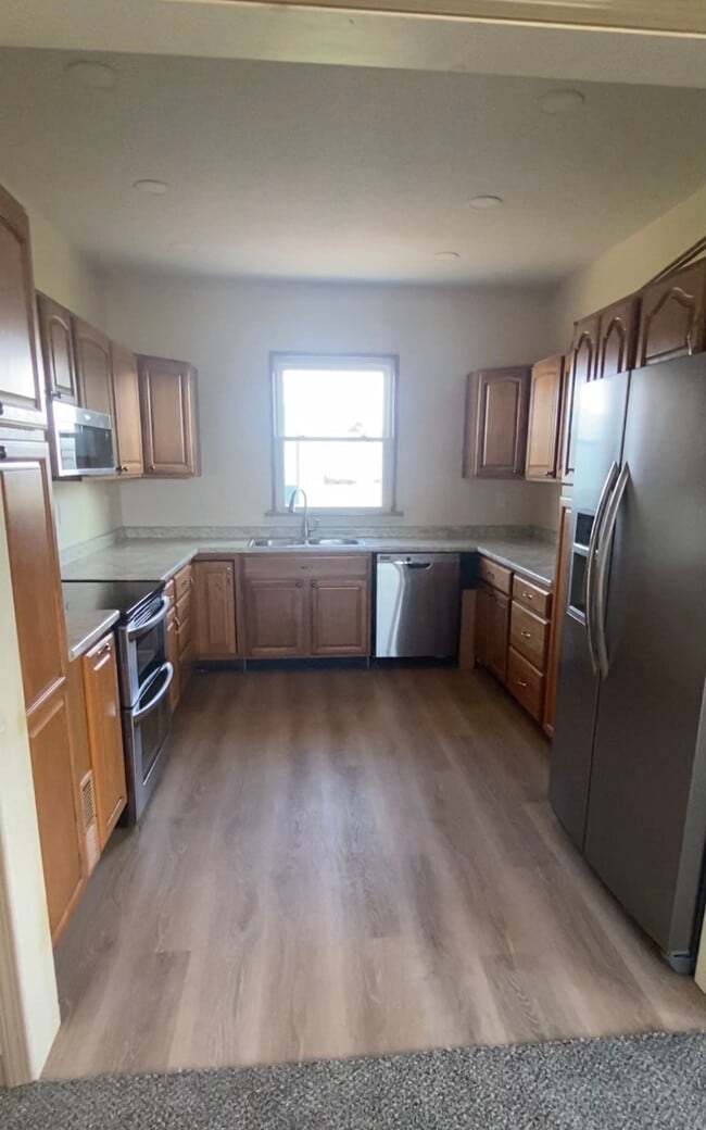 ENCUESTA SYNOTT - 105 Wapak St