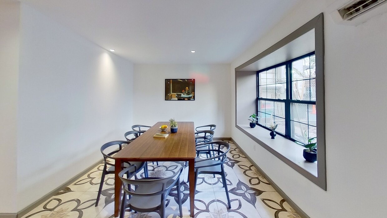 Photo - Room in Shared 8.0 bed/3.5 bath home