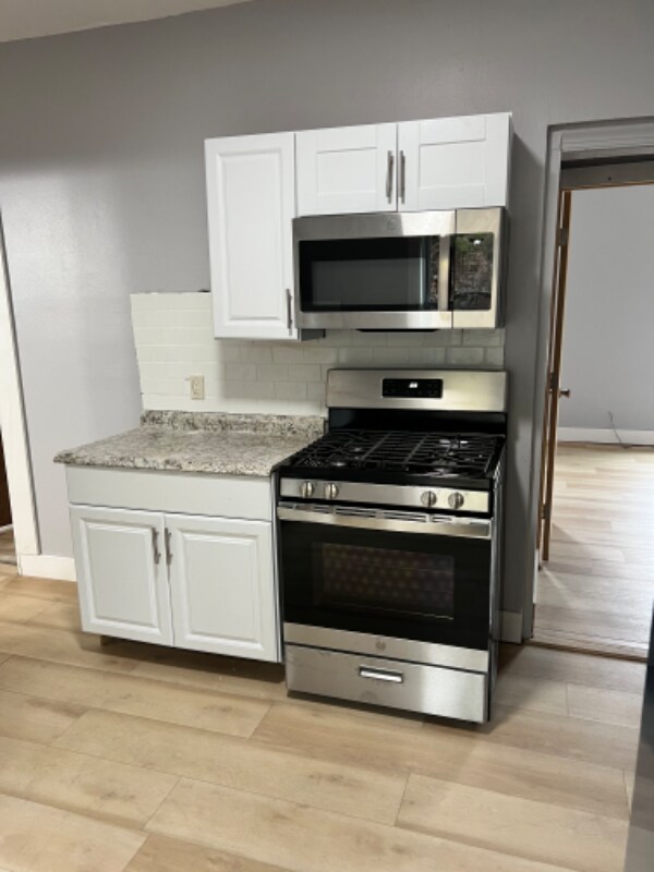 9 Abner St Unit 3rd fl, West Haven, CT 06516 Room for Rent in West