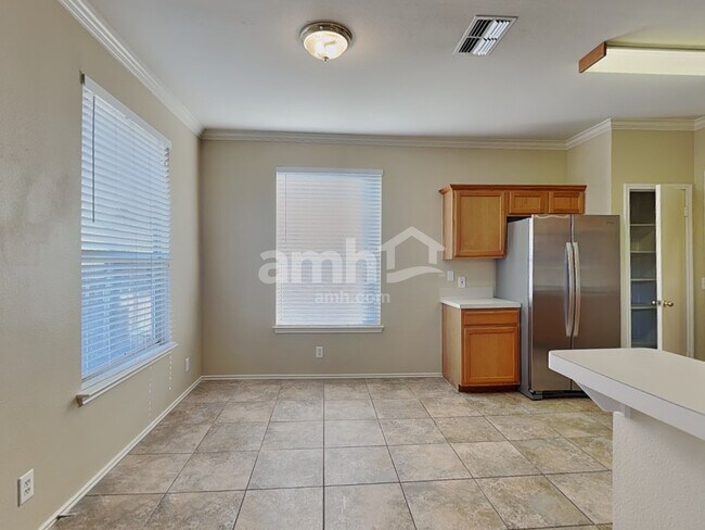 Foto del edificio - 2326 Loquat Ln