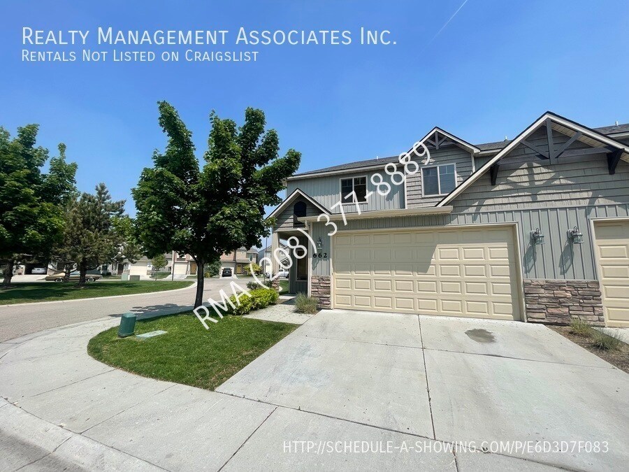 Primary Photo - Amazing Townhome Centrally Located in Boise