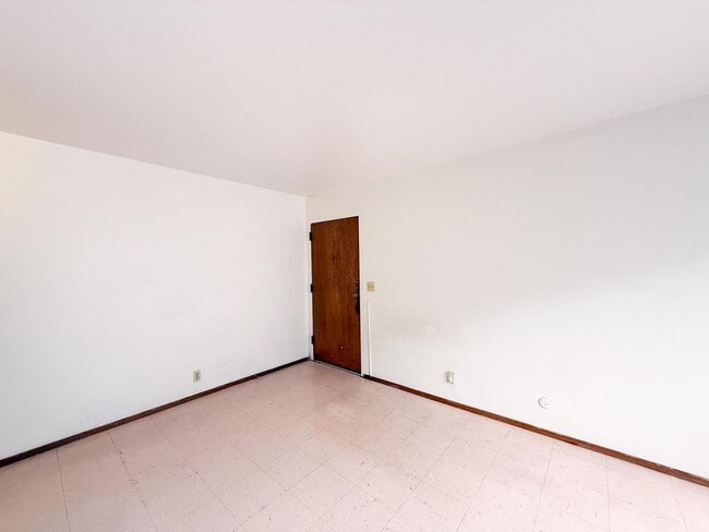 Building Photo - 725 Harrison St