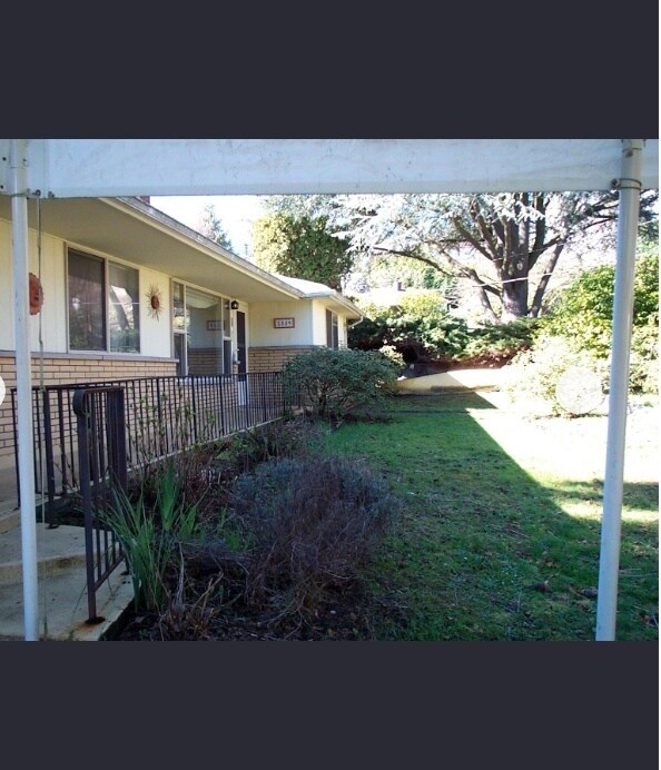 Foto del edificio - 2539 NE 105th Pl