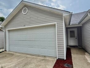 Building Photo - 957 Tray Dr