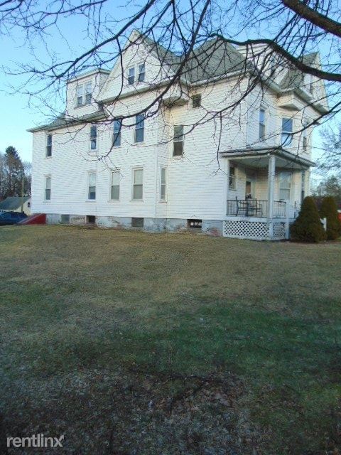 Building Photo - 4 br, 1 bath Apartment - 191 Main Street