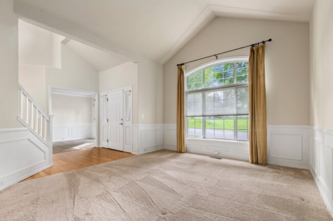 Building Photo - 6132 Clubhouse Ln