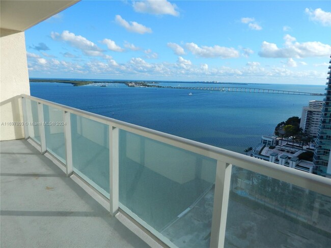 Foto del edificio - 1155 Brickell Bay Dr