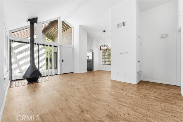 Building Photo - 302 Maui Dr