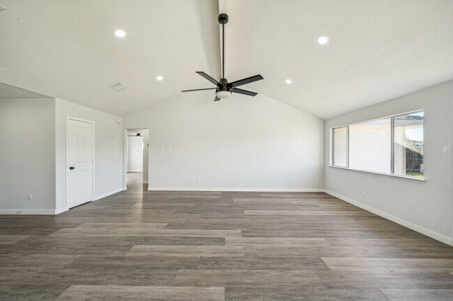 Foto del edificio - 1419 Fieldstone Dr