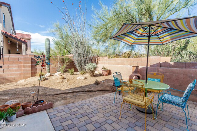 Building Photo - 10472 N Fair Mountain Dr