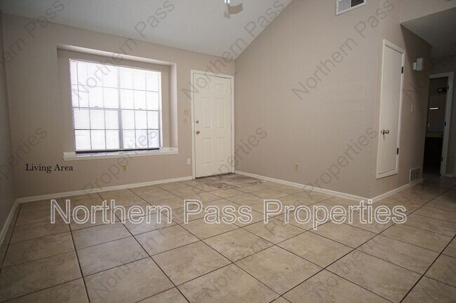 Foto del edificio - 1376 Trudy Elaine Dr