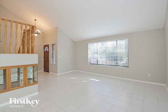 Building Photo - 11461 N Quicksilver Trail