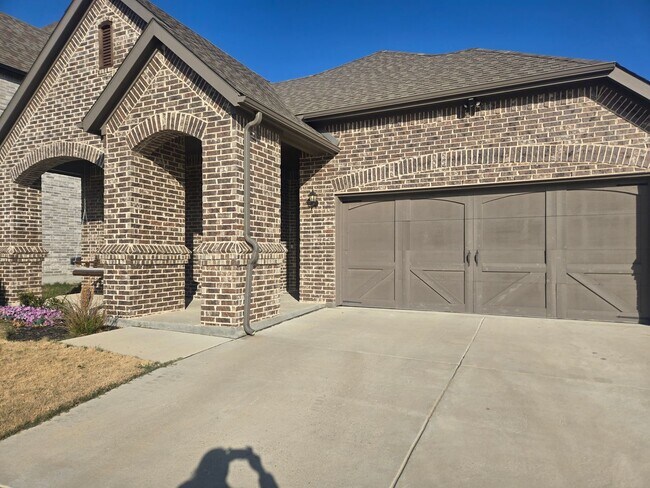 Foto del edificio - COMING SOON!!! Beautiful 4 bedroom home located in the prestigious Morningstar community in Aledo!