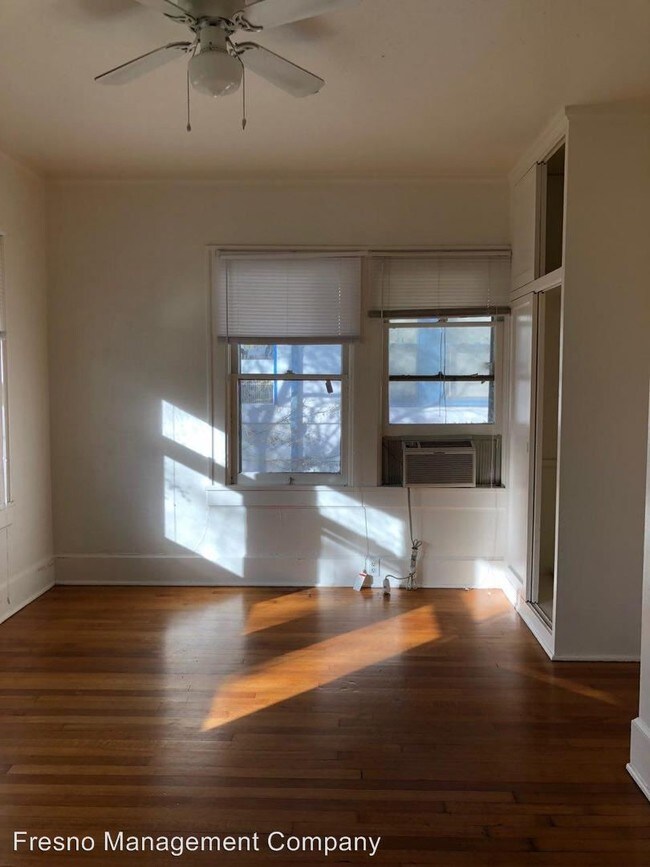 Foto del edificio - 833 N Van Ness Ave