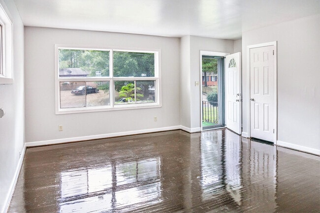 Building Photo - 436 Wedgeworth Rd