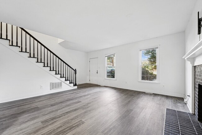Building Photo - 6101 Highcastle Ct